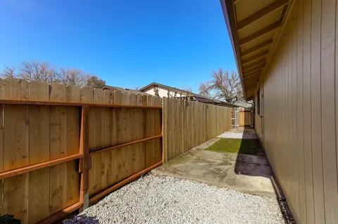 565 Monet, Redding, CA 96001 photo 30