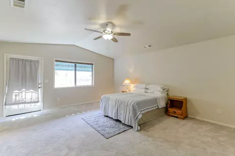 565 Monet, Redding, CA 96001 photo 23