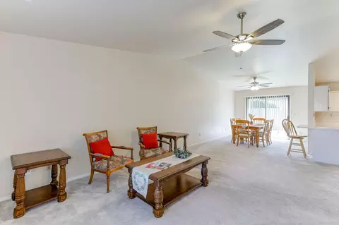 565 Monet, Redding, CA 96001 photo 11