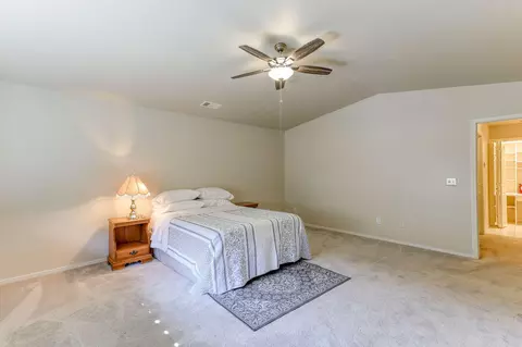 565 Monet, Redding, CA 96001 photo 24