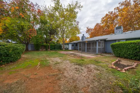 Exterior - 7511 Amigo Way, Redding, CA 96002 photo 11 of 19