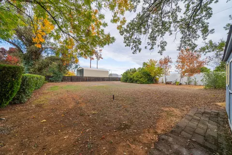 Exterior - 7511 Amigo Way, Redding, CA 96002 photo 14 of 19