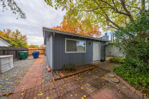 Exterior - 7511 Amigo Way, Redding, CA 96002 photo 18 of 19
