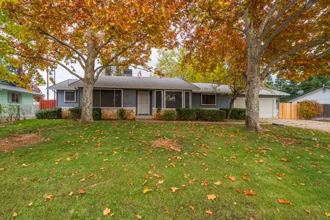 Exterior - 7511 Amigo Way, Redding, CA 96002 photo 5 of 19
