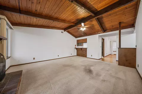 Living - 7511 Amigo Way, Redding, CA 96002 photo 2 of 2
