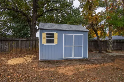 Exterior - 7511 Amigo Way, Redding, CA 96002 photo 15 of 19