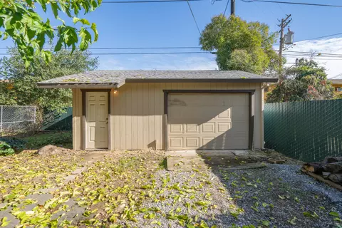 4605 Harrison Ave, Redding, CA 96001 photo 30