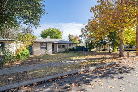 4605 Harrison Ave, Redding, CA 96001 photo 2