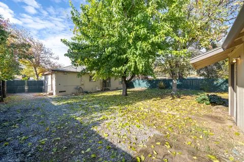 4605 Harrison Ave, Redding, CA 96001 photo 32