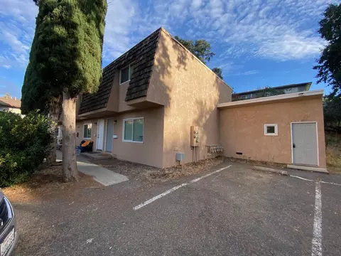 1155 Delphinium St, Red Bluff, CA 96080