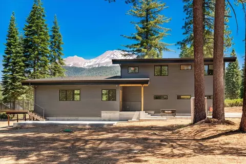 1726 Cold Creek Cir, Mount Shasta, CA 96067