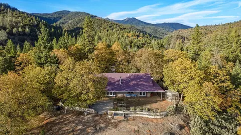 1570 Weaver Bally Rd, Weaverville, CA 96093