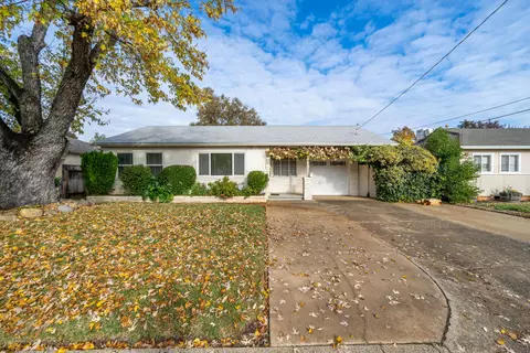 1111 2nd St, Redding, CA 96002