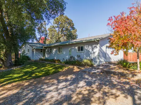 12873 Gardenia Dr, Red Bluff, CA 96080