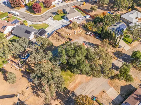 View/Area - 12873 Gardenia Dr, Red Bluff, CA 96080 photo 8 of 12