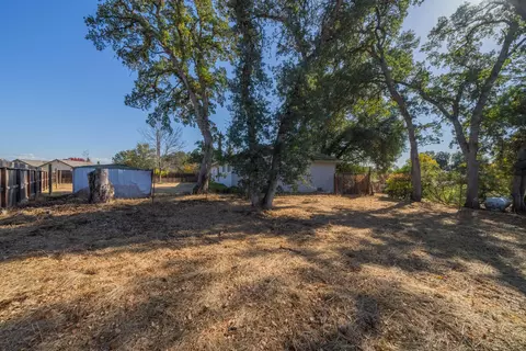 Exterior - 12873 Gardenia Dr, Red Bluff, CA 96080 photo 14 of 17