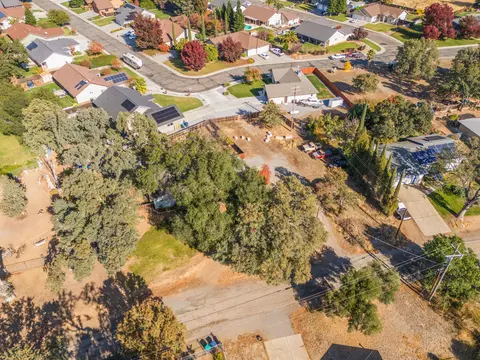 View/Area - 12873 Gardenia Dr, Red Bluff, CA 96080 photo 10 of 12
