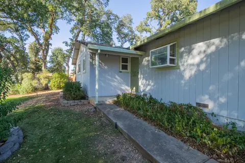 Exterior - 12873 Gardenia Dr, Red Bluff, CA 96080 photo 3 of 17