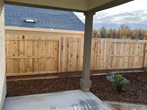 Exterior - 2734 Austere Ave, Redding, CA 96003 photo 4 of 13