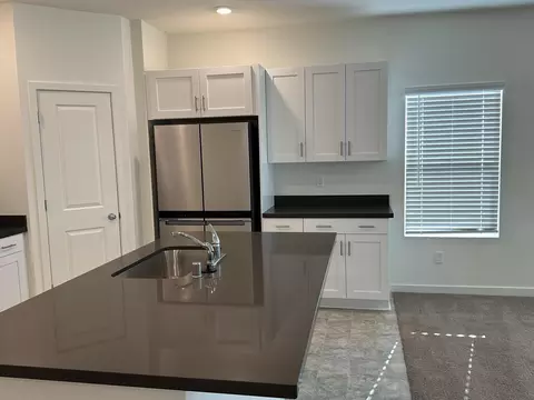 Kitchen - 2734 Austere Ave, Redding, CA 96003 photo 3 of 8