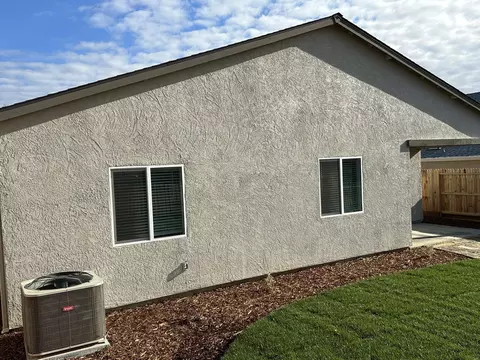Exterior - 2734 Austere Ave, Redding, CA 96003 photo 12 of 13