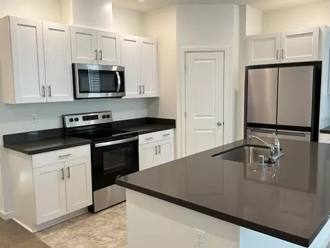 Kitchen - 2734 Austere Ave, Redding, CA 96003 photo 2 of 8