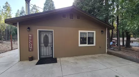 35453 Shenandoah Dr, Shingletown, CA 96088