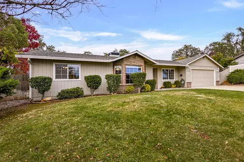 2520 Webb Ct, Redding, CA 96002