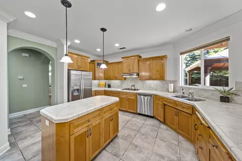 2721 Madison River Dr, Redding, CA 96002 photo 17