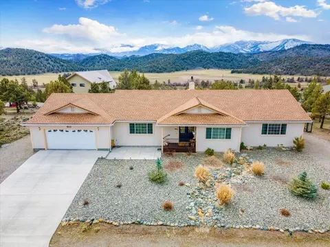 5133 Saddlehorn Rd, Weed, CA 96094 photo 1