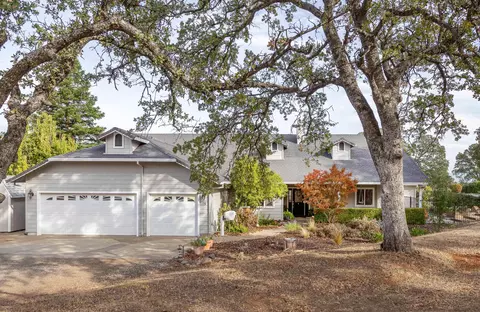 15 La Colina Ter, Anderson, CA 96007