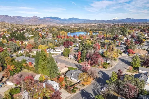 4415 Moyvane Dr, Redding, CA 96001 photo 27