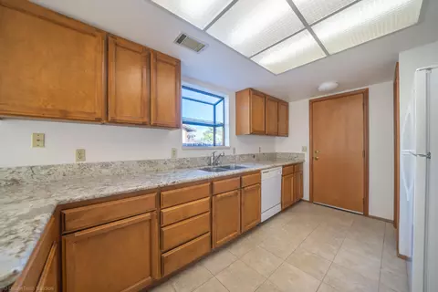 4415 Moyvane Dr, Redding, CA 96001 photo 11