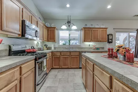4548 Cerro Ln, Redding, CA 96001 photo 15