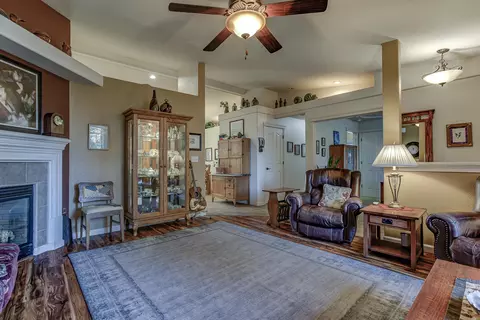 4548 Cerro Ln, Redding, CA 96001 photo 5