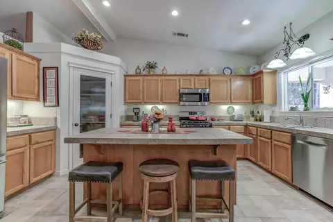 4548 Cerro Ln, Redding, CA 96001 photo 11