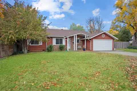 2202 Canal Dr, Redding, CA 96001
