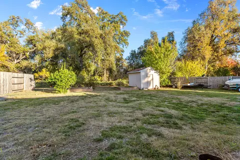 6411 Hemlock St, Redding, CA 96001 photo 20
