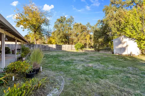 6411 Hemlock St, Redding, CA 96001 photo 21