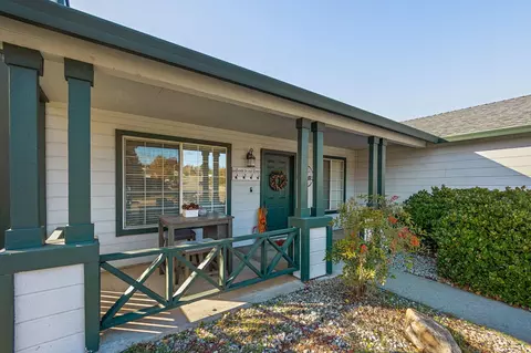 1096 Grouse Dr, Redding, CA 96003 photo 5