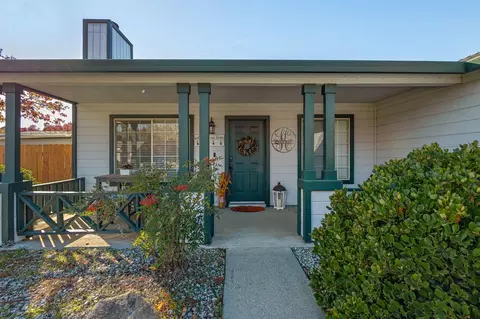 1096 Grouse Dr, Redding, CA 96003 photo 4