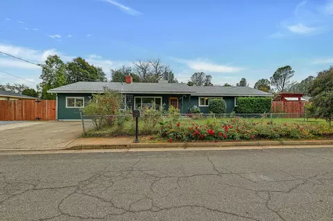 1487 Oakdale Ln, Redding, CA 96002 photo 4