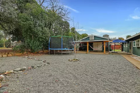 1487 Oakdale Ln, Redding, CA 96002 photo 32