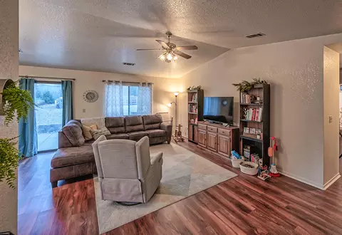 897 Spaniel Dr, Redding, CA 96003 photo 12