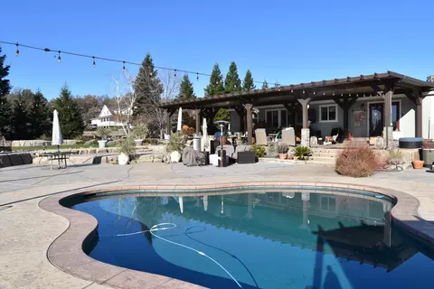 21833 Robledo Rd, Palo Cedro, CA 96073 photo 32