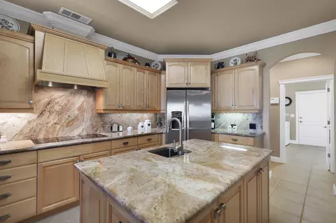 1502 St Andrews Dr, Redding, CA 96003 photo 14