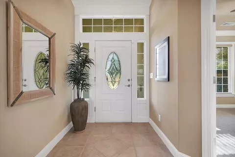 1502 St Andrews Dr, Redding, CA 96003 photo 3