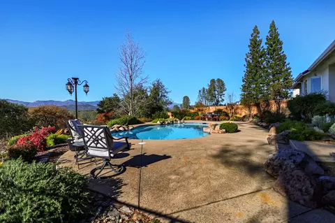 1502 St Andrews Dr, Redding, CA 96003 photo 46