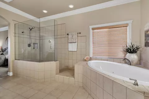 1502 St Andrews Dr, Redding, CA 96003 photo 32
