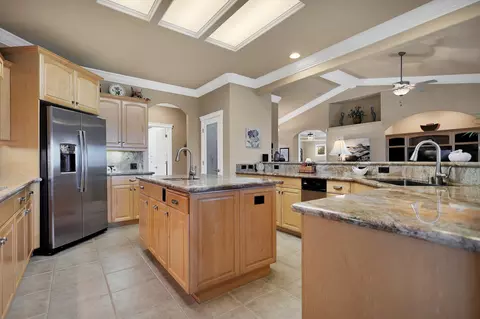 1502 St Andrews Dr, Redding, CA 96003 photo 15